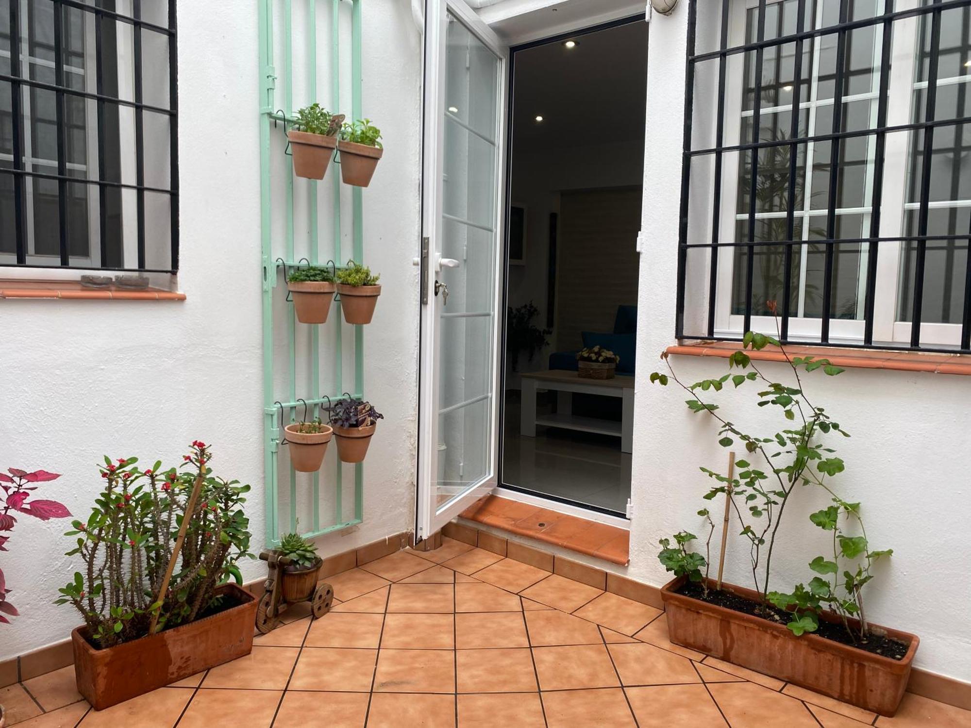 Enmitatiko Alcazar Viejo Apartment Cordoba Exterior photo