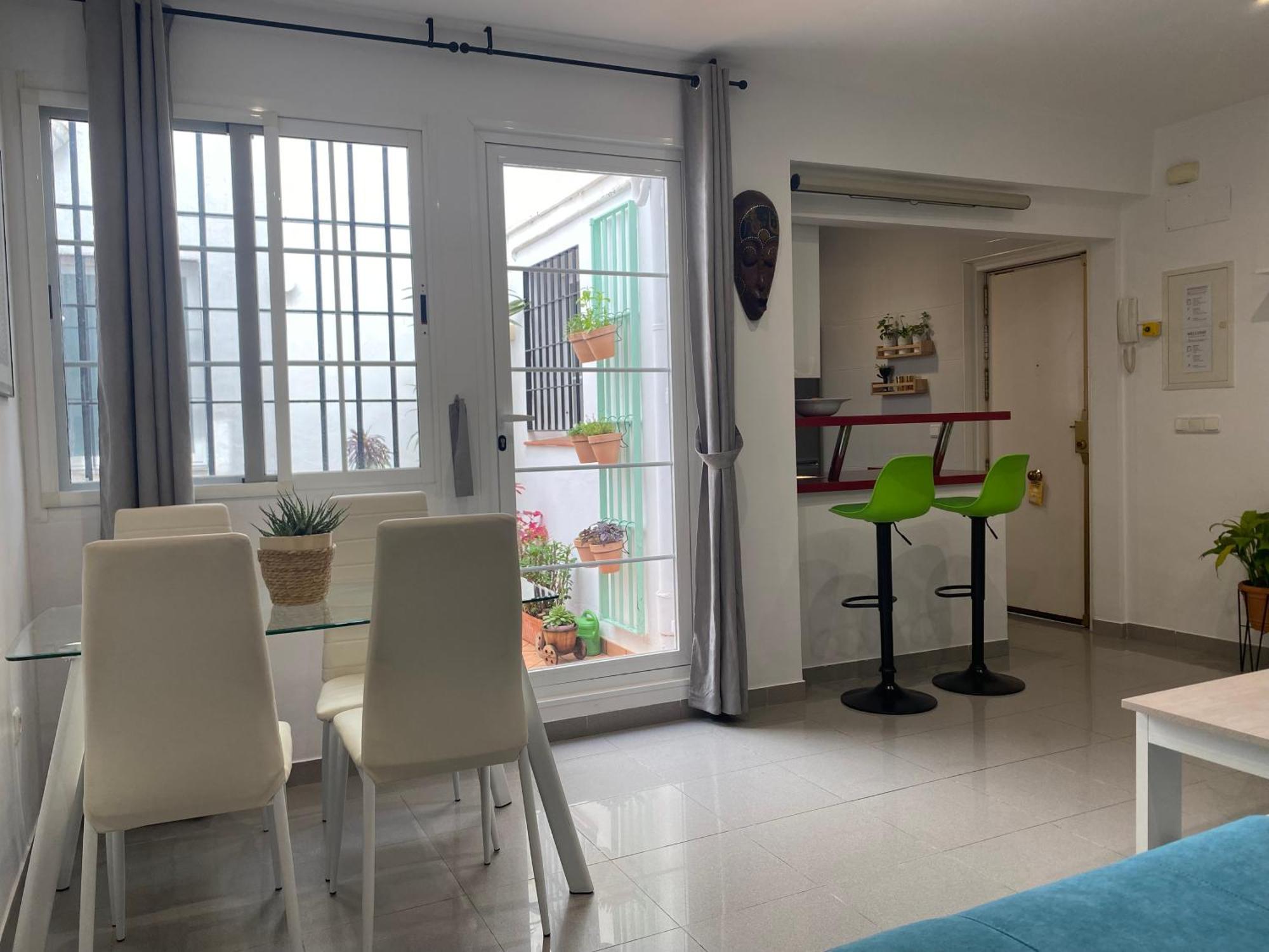 Enmitatiko Alcazar Viejo Apartment Cordoba Exterior photo